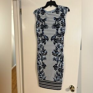 Vince Camuto size 2 knee length dress- Like new! Blue, navy, cream pattern